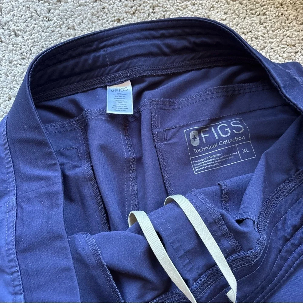 Men's Figs Axim Cargo Scrub Pants Navy Blue Size Extra Large